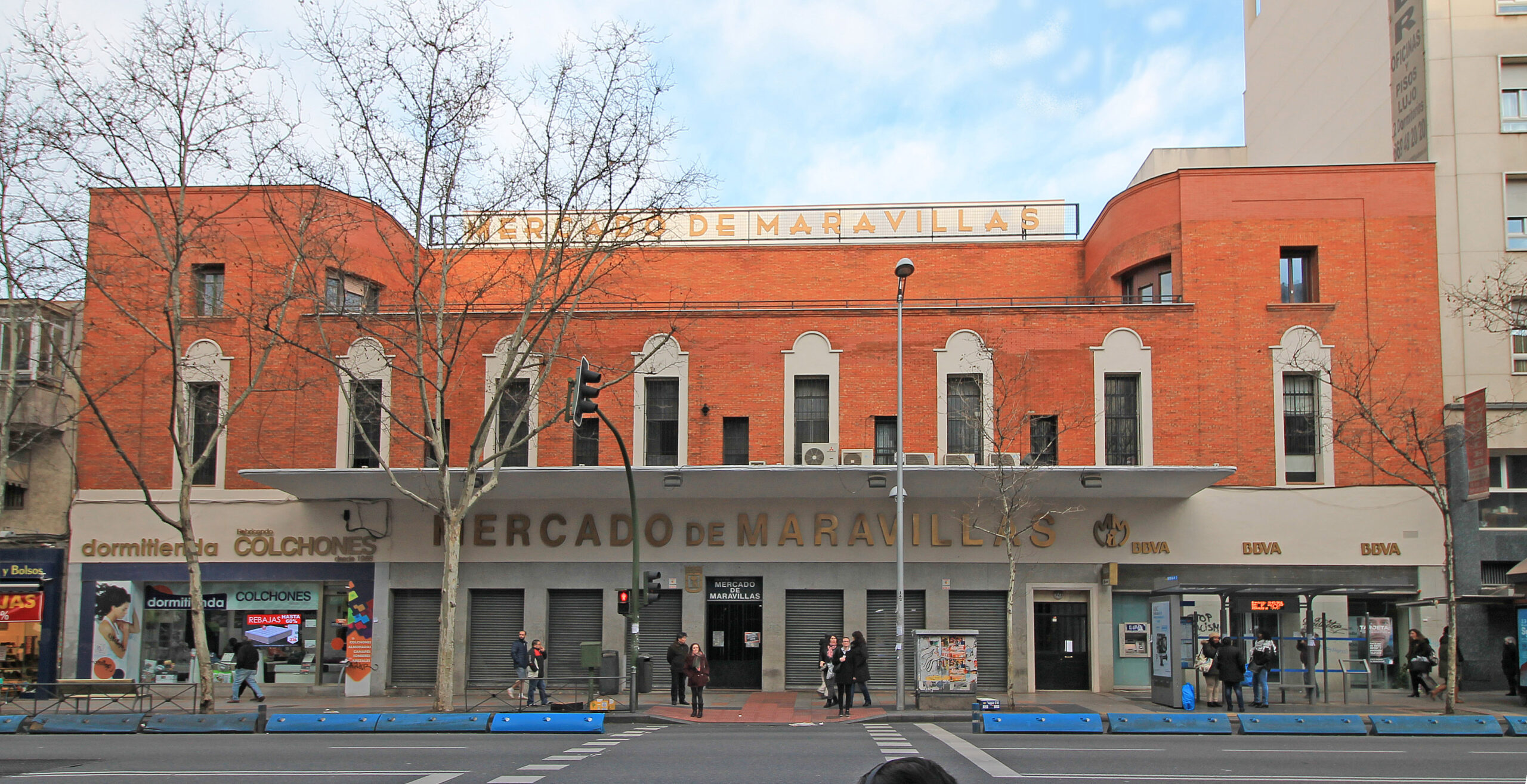 exterior mercado maravilla